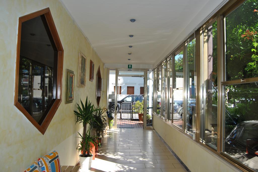 Le Aromatiche B&B Viserbella di Rimini Buitenkant foto